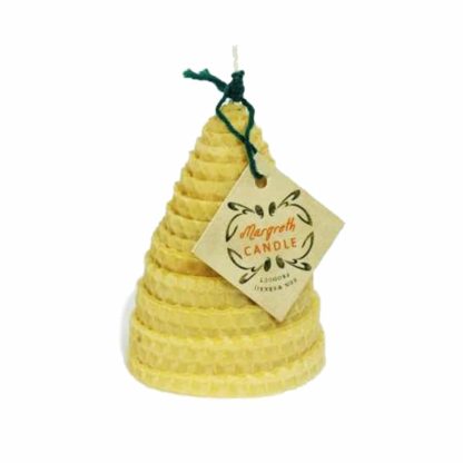 Small basket candle rolled from beautiful 100% natural beeswax - delicious honey-like scent - Lekkerhoning.nl