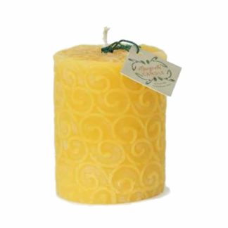 Block candle with a work of 100% Beeswax - Delicious honey-like scent - Lekkerhoning.nl